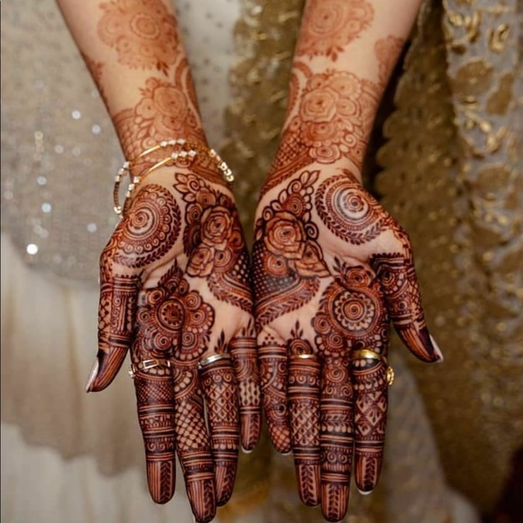 Meet your Posher, Sheetal - Picture 1 of 1